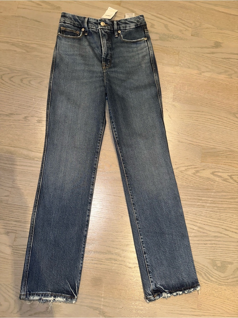 Good American Straight Leg Jeans in Medium Blue Wash